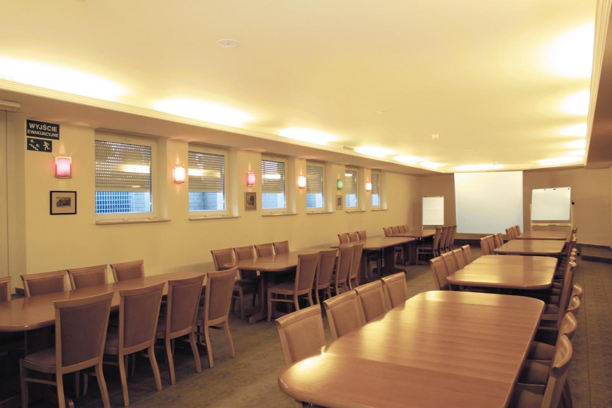 Hotel Bielany Bielany Wroclawskie Ngoại thất bức ảnh
