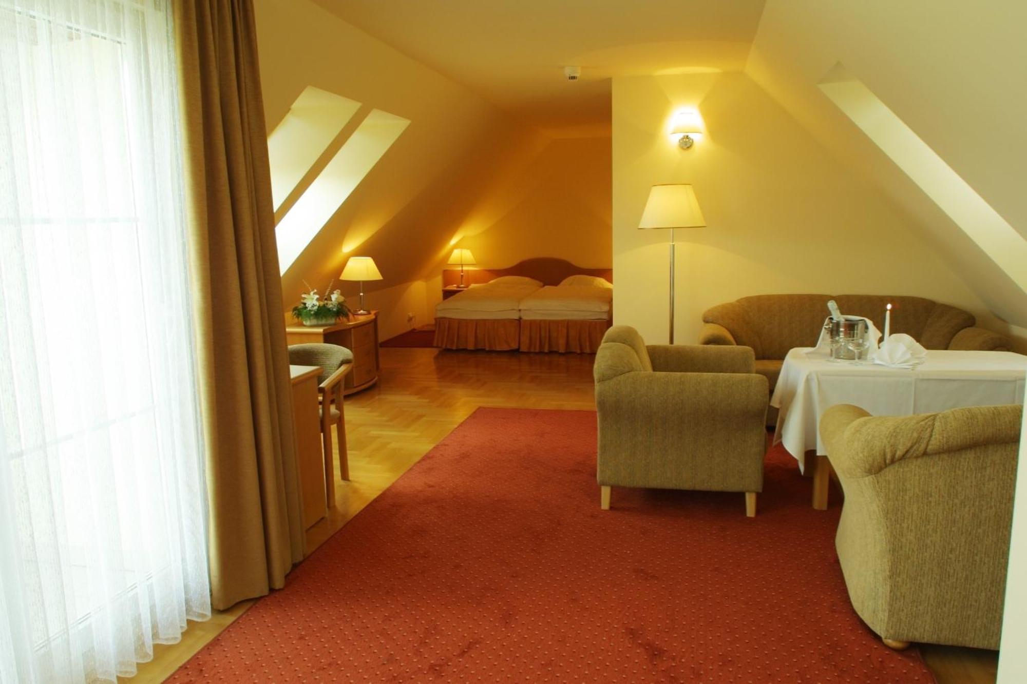 Hotel Bielany Bielany Wroclawskie Ngoại thất bức ảnh