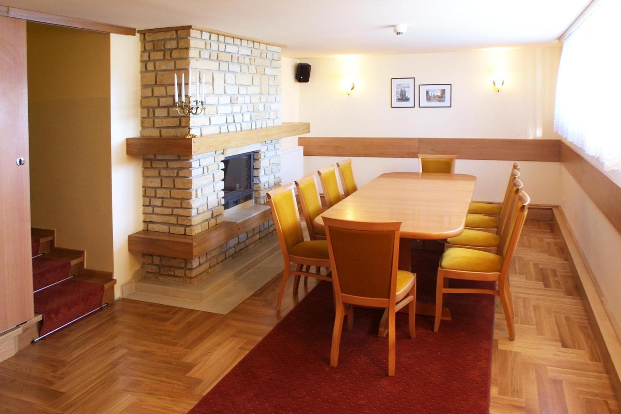 Hotel Bielany Bielany Wroclawskie Ngoại thất bức ảnh
