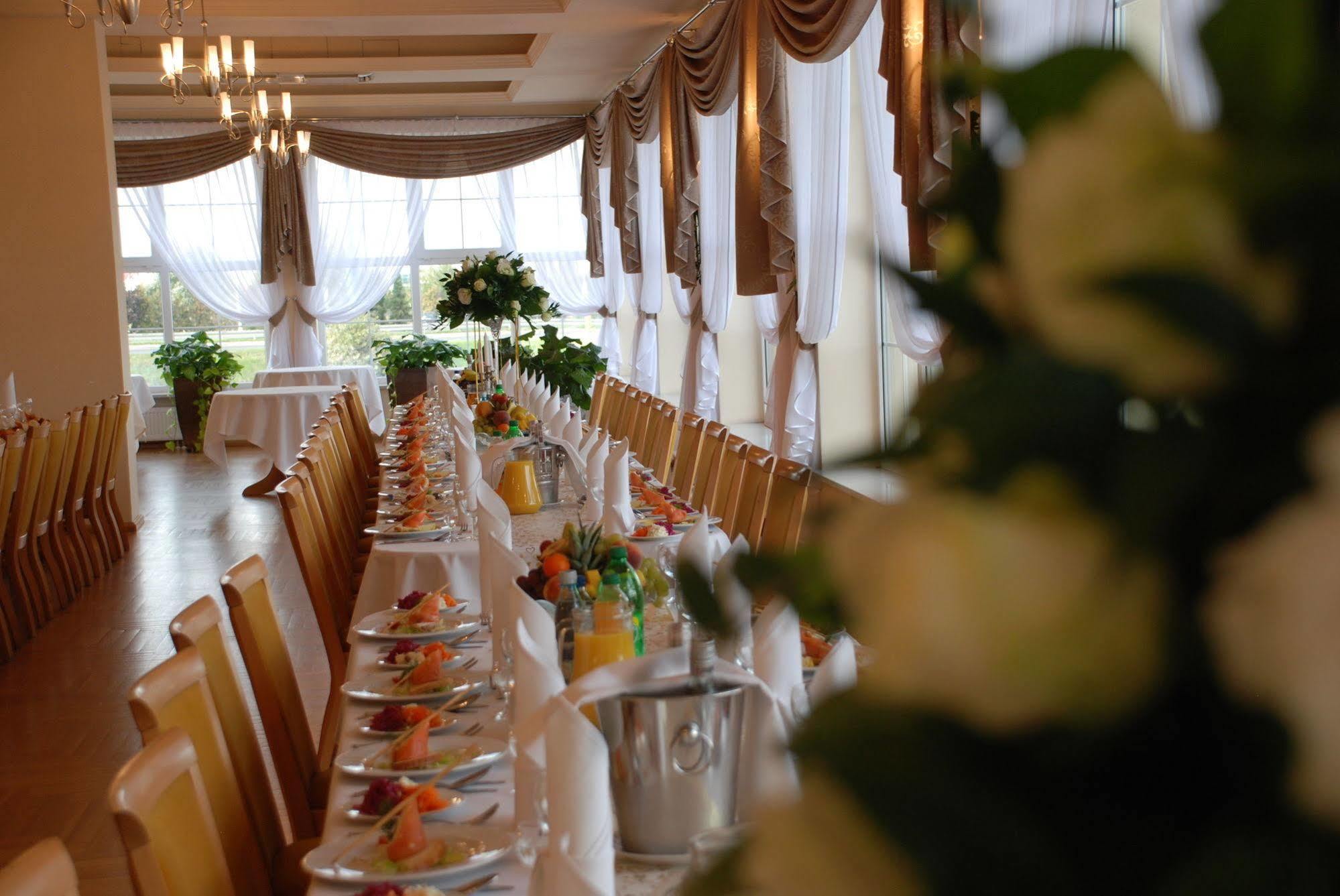 Hotel Bielany Bielany Wroclawskie Ngoại thất bức ảnh